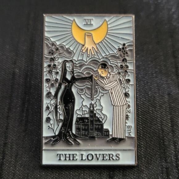 Morticia and Gomez Addams family "the lovers" tarot card enamel lapel pin - Picture 2 of 3